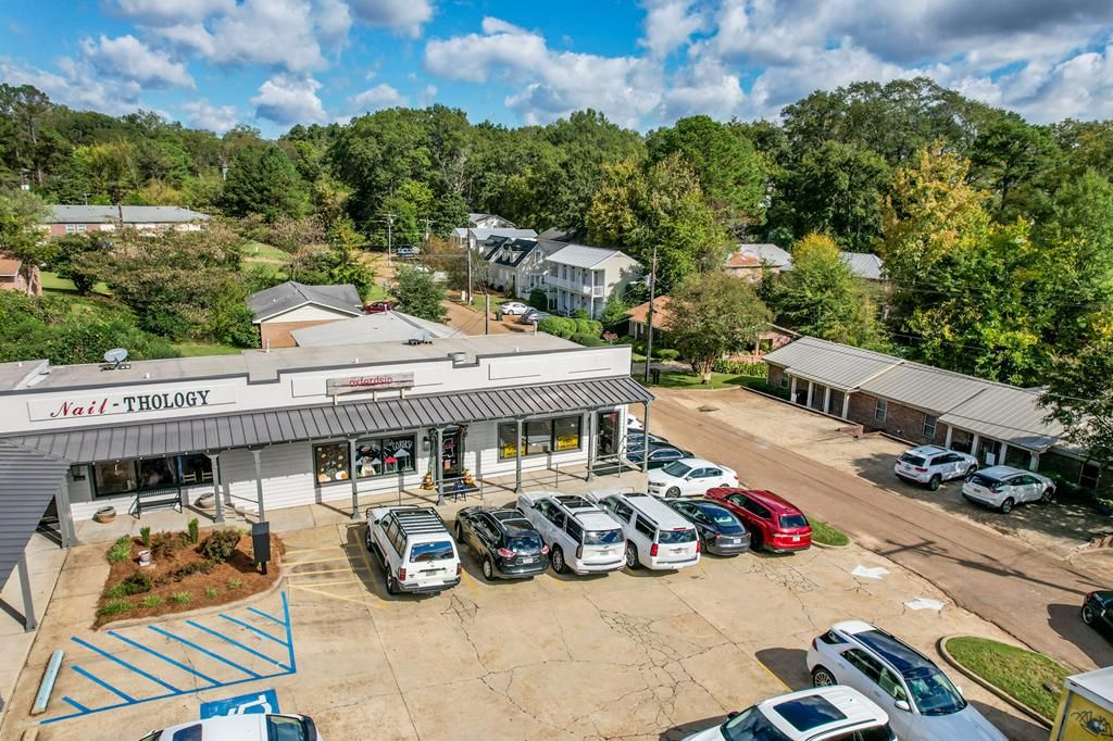 Photo of 1539 University Ave, OXFORD, MS 38655 (MLS # 162054)