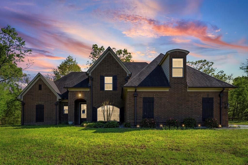 Photo of 1795 Gaines Road, HERNANDO, MS 38632 (MLS # 167122)