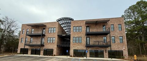 Photo of Unit 202 1007 Mistilis Cv, OXFORD, MS 38655 (MLS # 164558)