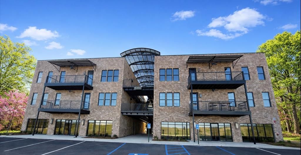 Photo of Unit 202 1007 Mistilis Cv, OXFORD, MS 38655 (MLS # 164558)