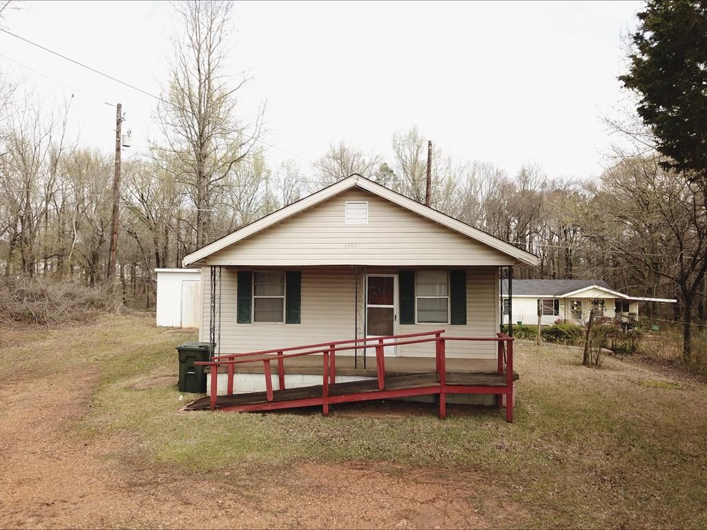 Photo of 2333 University Avenue, OXFORD, MS 38655 (MLS # 164461)