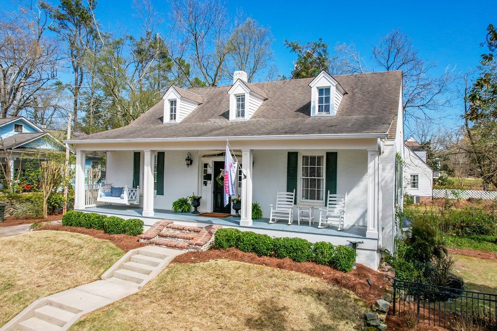 Photo of 607 South 8th St, OXFORD, MS 38655 (MLS # 166900)