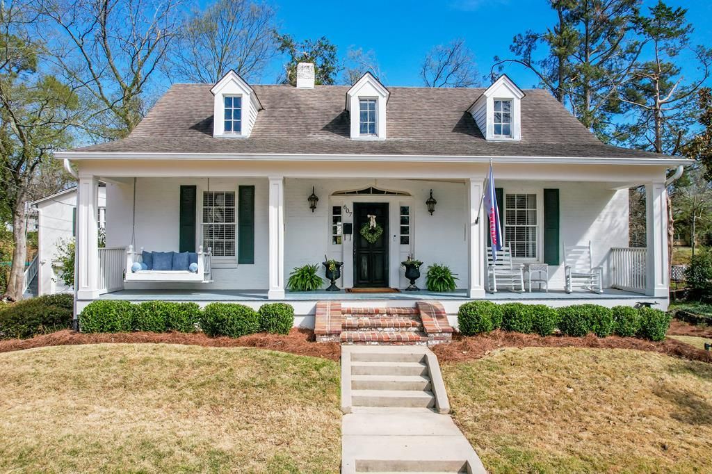 Photo of 607 South 8th St, OXFORD, MS 38655 (MLS # 166900)