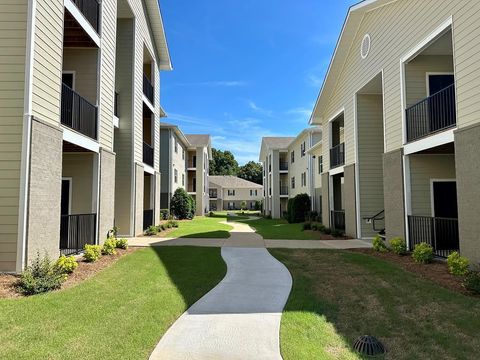 Photo of 1101 Molly Barr Rd #512 RD, OXFORD, MS 38655 (MLS # 167576)
