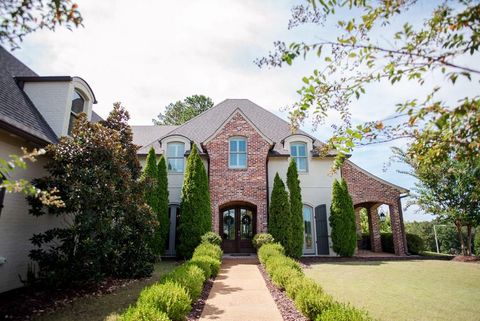 Photo of 206 Clubhouse Drive, OXFORD, MS 38655 (MLS # 161930)