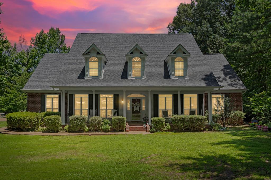 Photo of 6460 Autumn Oaks Drive, OLIVE BRANCH, MS 38654 (MLS # 167873)