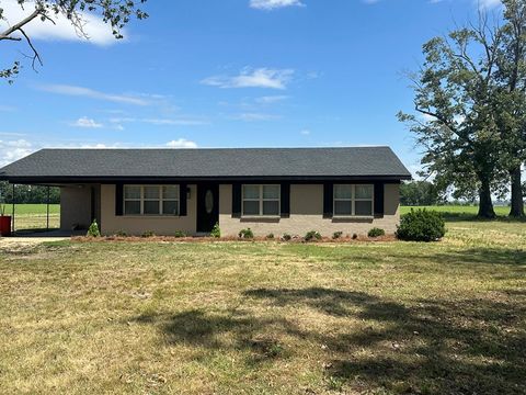 Photo of 380 Locke Station Rd, BATESVILLE, MS 38606 (MLS # 164476)