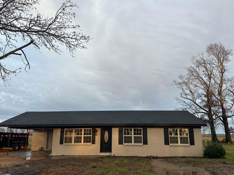 Photo of 380 Locke Station Rd, BATESVILLE, MS 38606 (MLS # 164476)