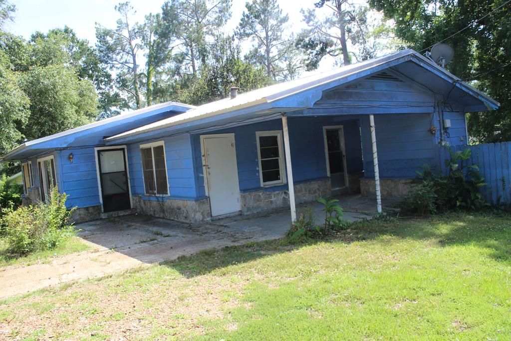 Photo of 103 Rodrich Street, GRENADA, MS 38901 (MLS # 167653)