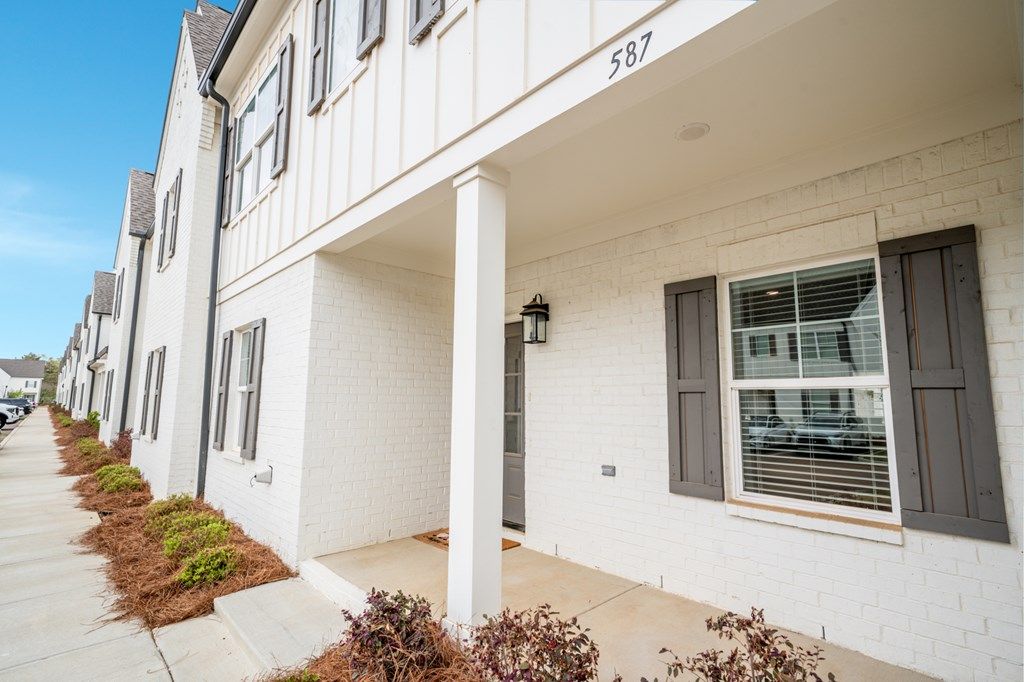 Photo of 587 Meadow Crest Circle, OXFORD, MS 38655 (MLS # 167035)