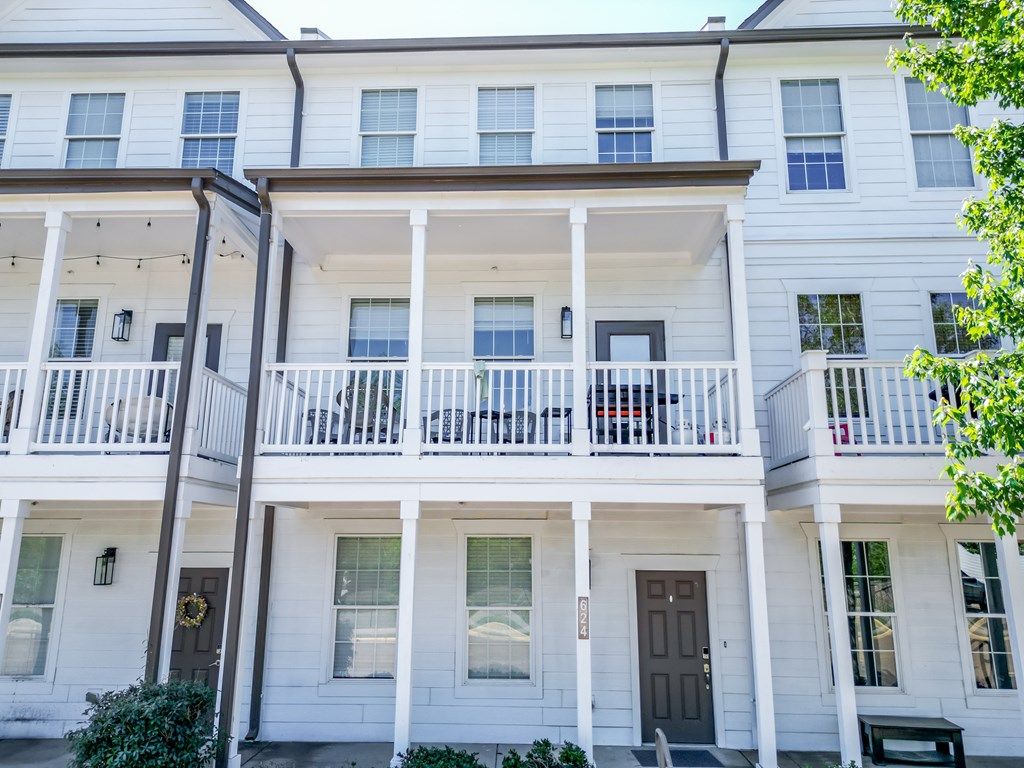 Photo of 624 Northwoods Trail, OXFORD, MS 38655 (MLS # 167157)