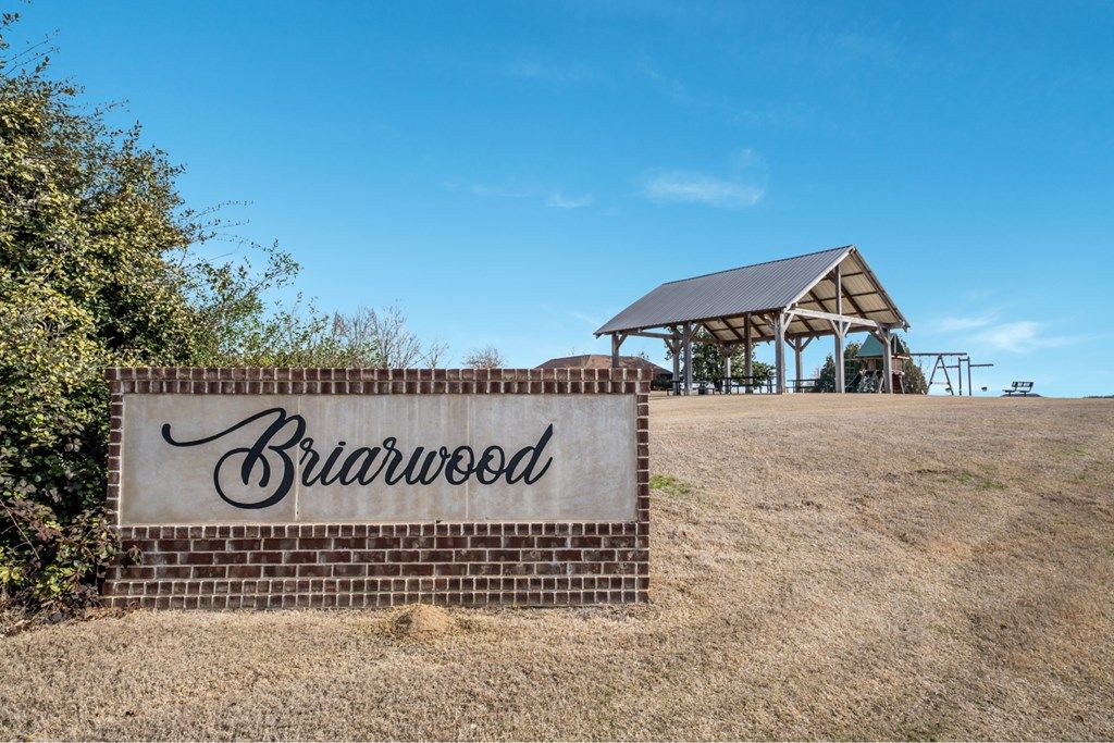 Photo of 1012 Briarwood Dr, OXFORD, MS 38655 (MLS # 164657)