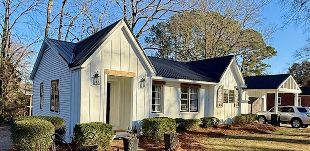 Photo of 188 North Main Street, PONTOTOC, MS 38863 (MLS # 164419)