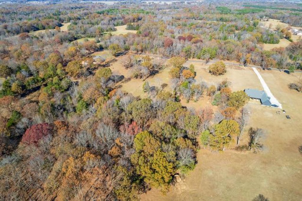 Photo of Lot 5 Brewer Road, BATESVILLE, MS 38606 (MLS # 164738)