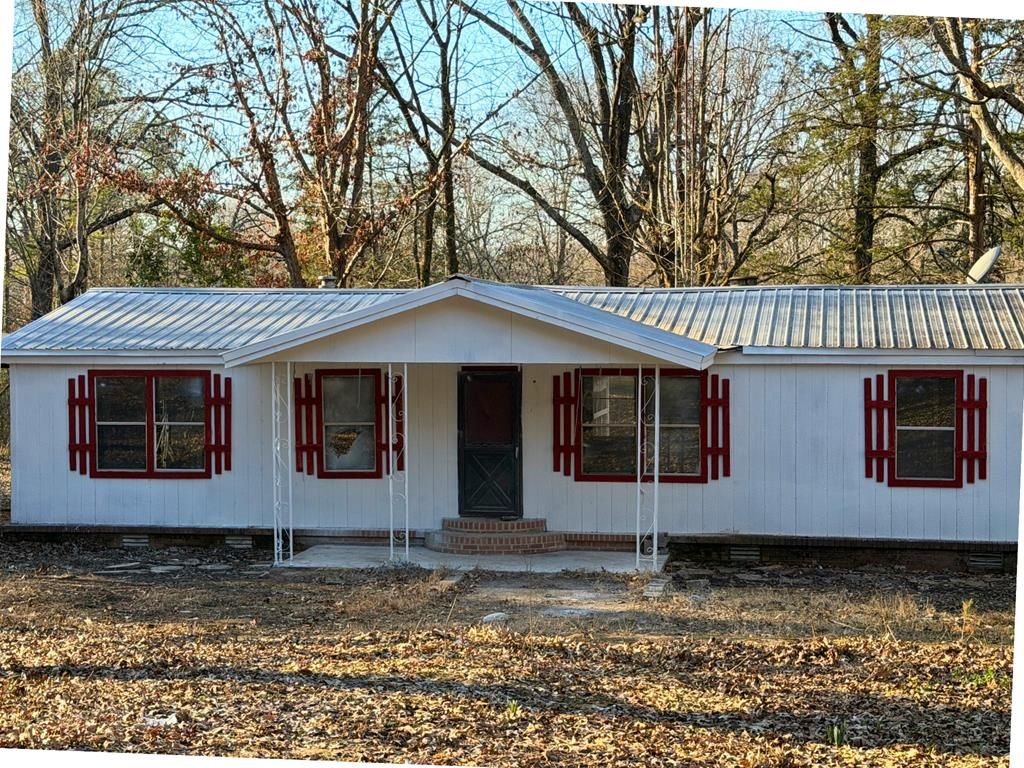 Photo of 219 Robin Road, WATER VALLEY, MS 38965 (MLS # 164437)