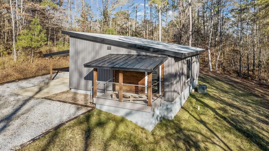 Photo of 712 Old Taylor Rd, TAYLOR, MS 38673 (MLS # 162288)