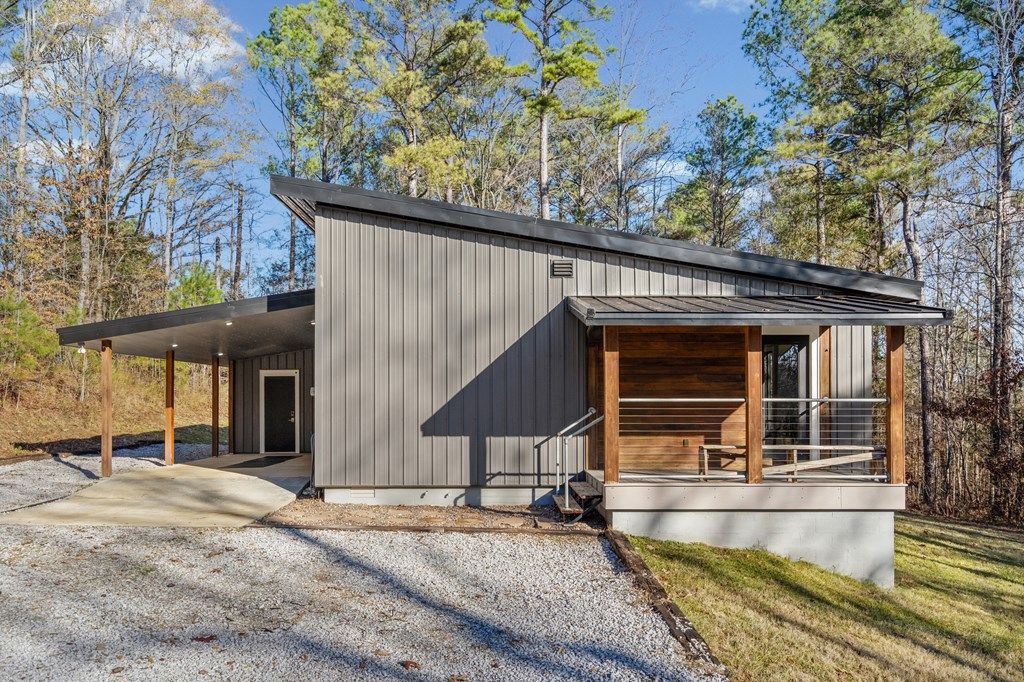Photo of 712 Old Taylor Rd, TAYLOR, MS 38673 (MLS # 162288)