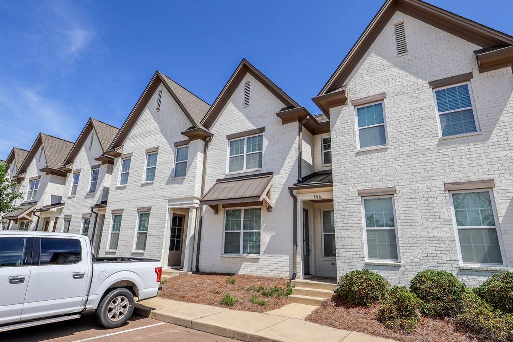 Photo of OXFORD, MS 38655 (MLS # 167995)