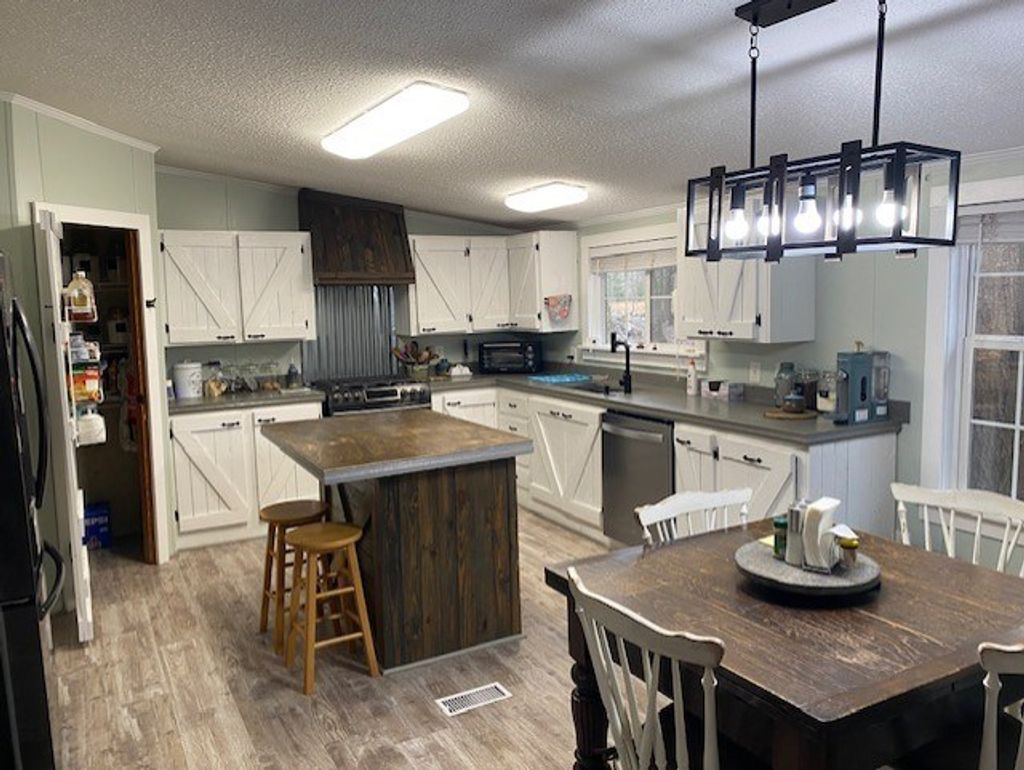 Photo of 1751 Bell Road, COURTLAND, MS 38620 (MLS # 164669)