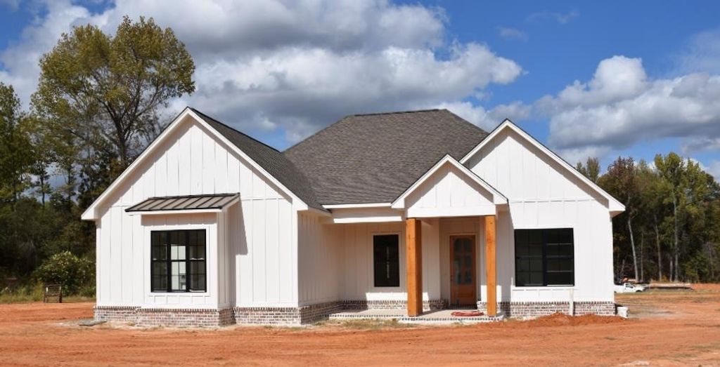 Photo of 403 Harrington Drive, OXFORD, MS 38655 (MLS # 167010)