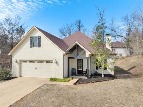 Photo of 802 Tuscan Ridge Dr, OXFORD, MS 38655 (MLS # 166977)