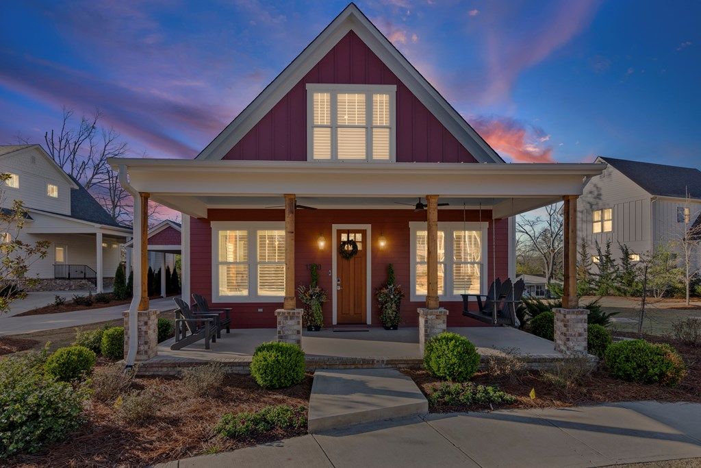 Photo of 1300 Pleasant Dr, OXFORD, MS 38655 (MLS # 167294)