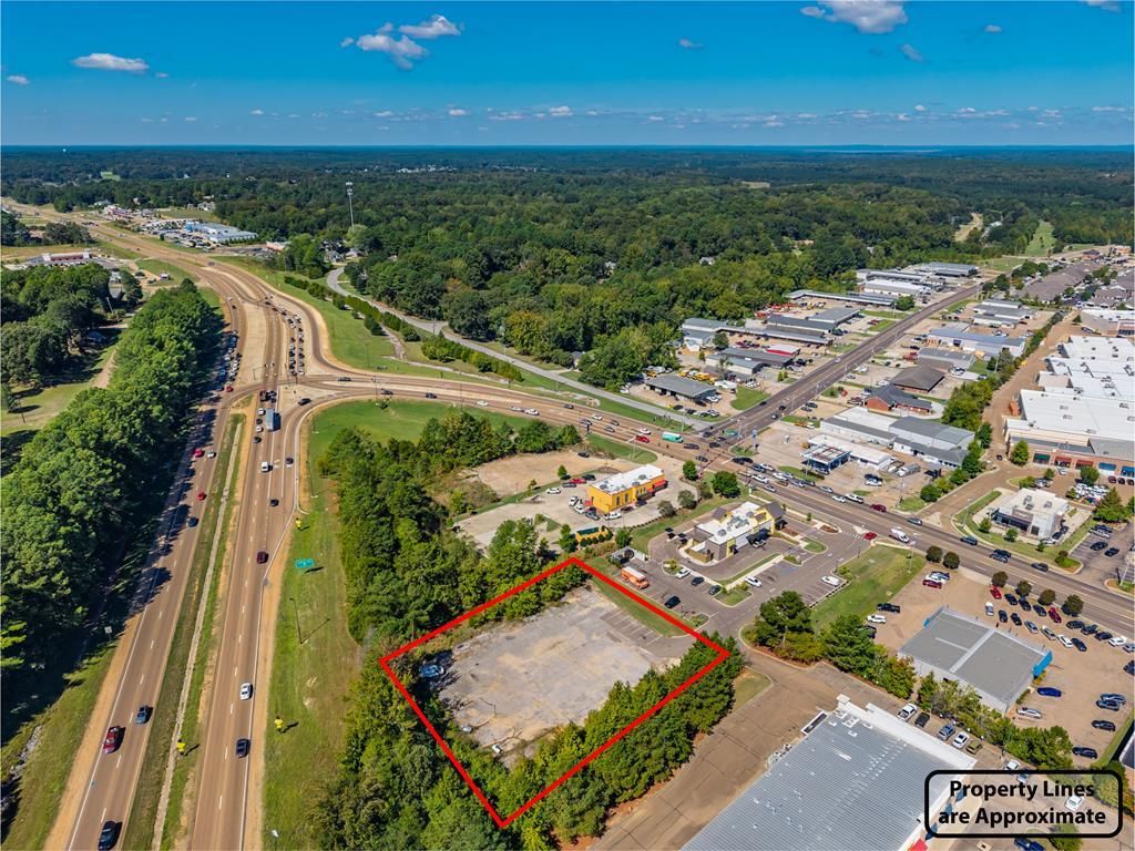 Photo of 2622 Jackson Avenue, OXFORD, MS 28644 (MLS # 161806)