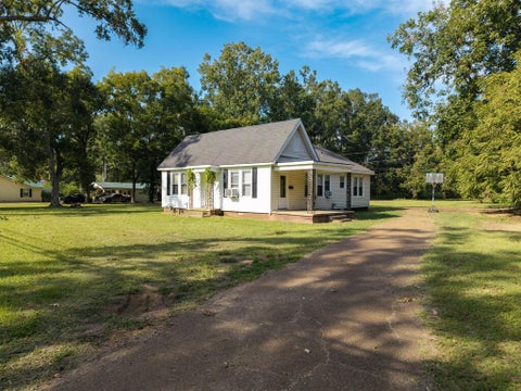 Photo of BATESVILLE, MS 38606 (MLS # 168442)