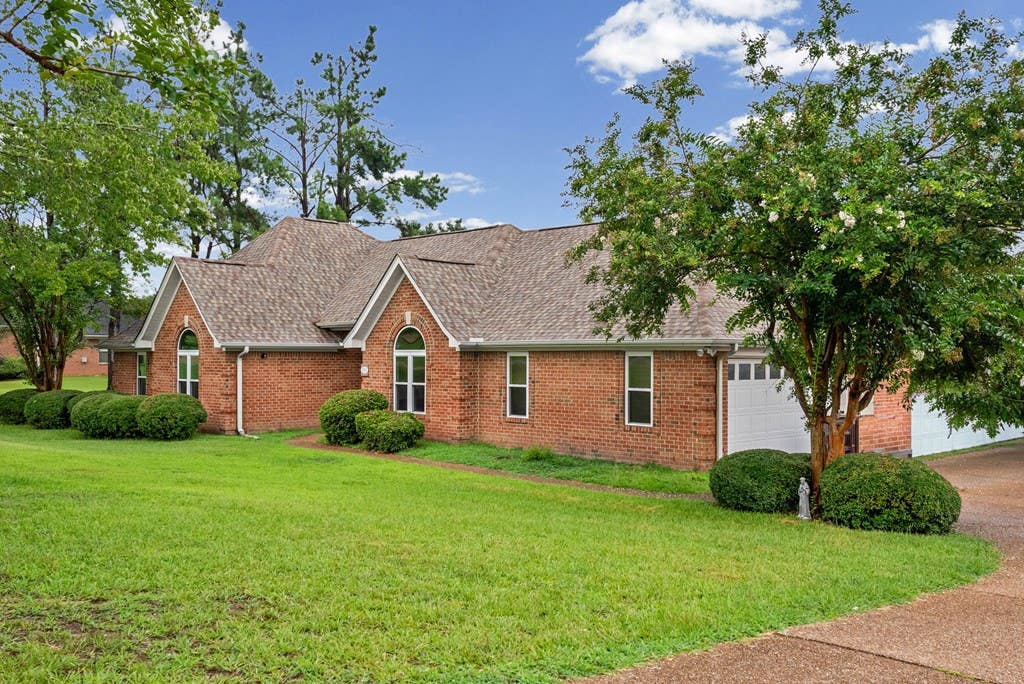 Photo of OXFORD, MS 38655 (MLS # 168099)