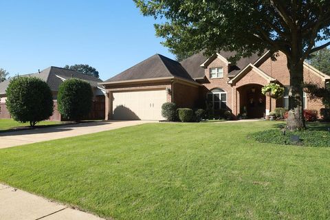 Photo of 748 Nottingham Drive, OXFORD, MS 38655 (MLS # 161809)