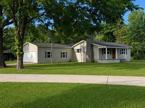 Photo of 4271 Mt Olivet Road, BATESVILLE, MS 38606 (MLS # 167509)