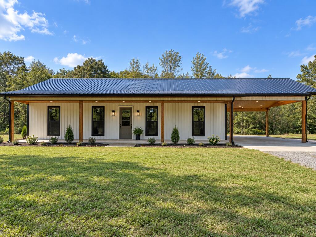 Photo of COMO, MS 38619 (MLS # 168546)