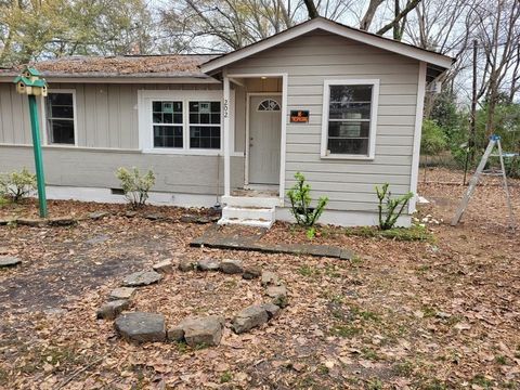 Photo of 202 Fisher Street, BATESVILLE, MS 38606 (MLS # 159983)