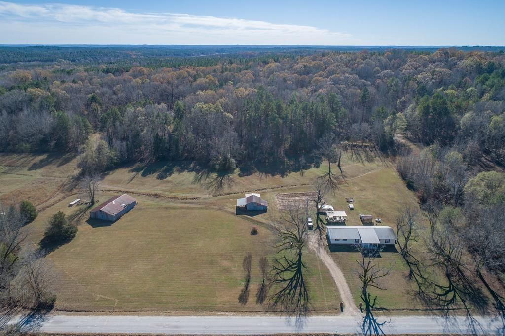 Photo of 439 County Road 300, CALHOUN CITY, MS 38916 (MLS # 162188)