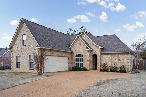 Photo of 1229 Westbrook Dr, OXFORD, MS 38655 (MLS # 164710)
