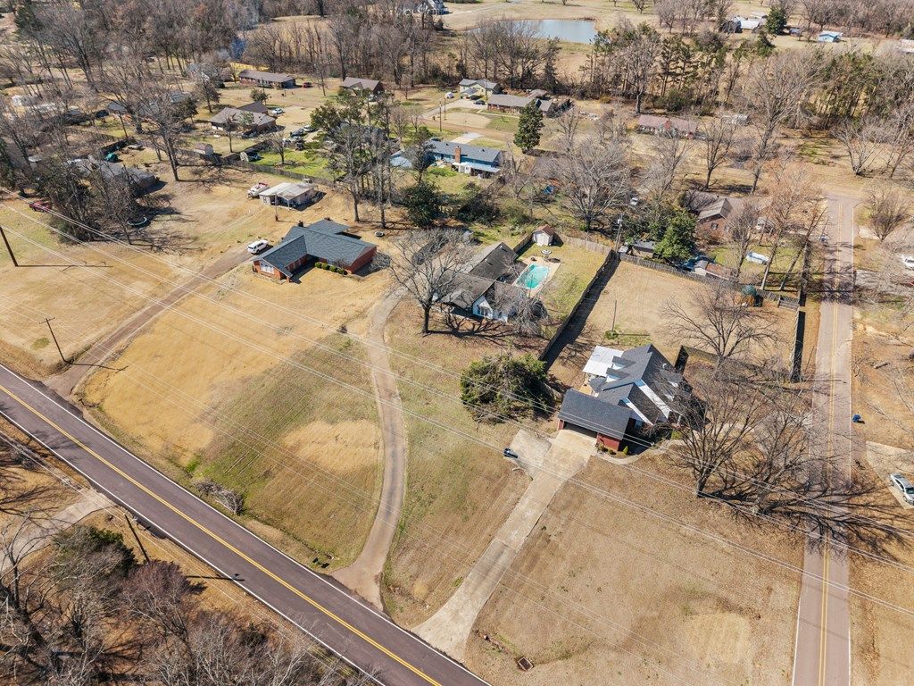 Photo of 231 Hickory Lane, BATESVILLE, MS 38606 (MLS # 164728)