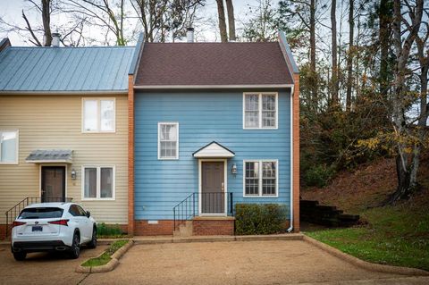 Photo of 15 307 Bramlett Blvd, OXFORD, MS 38655 (MLS # 166825)