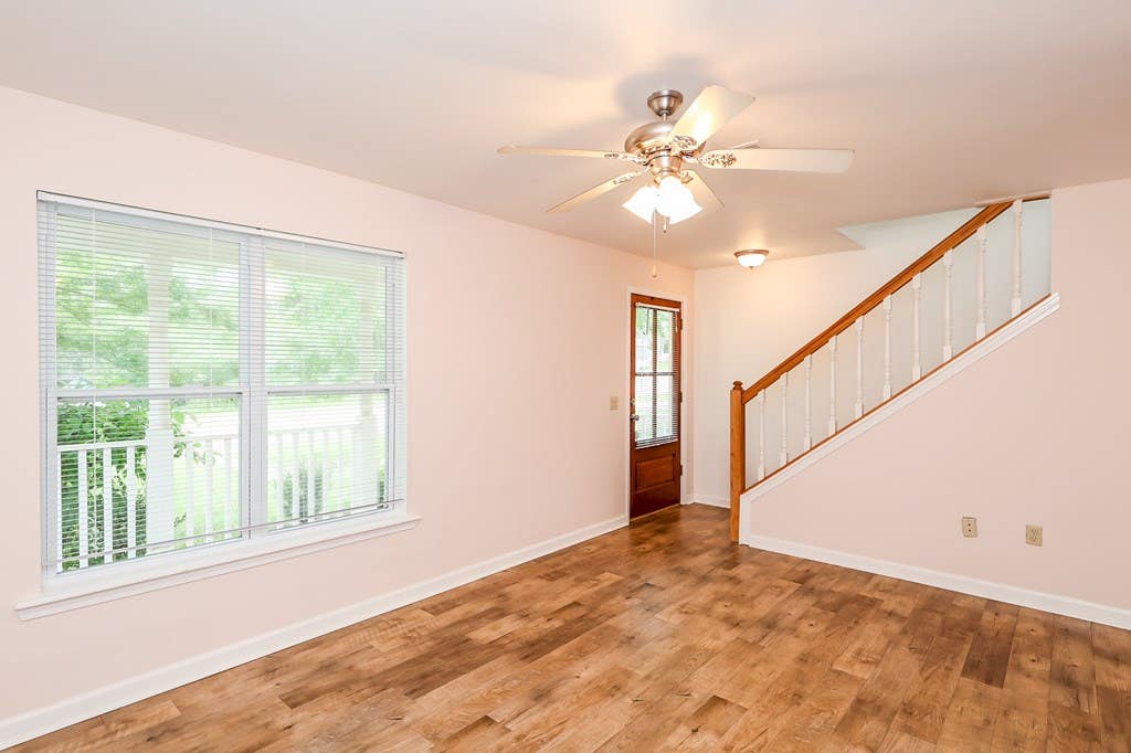 Photo of 137 Countryview St, OXFORD, MS 38655 (MLS # 167888)