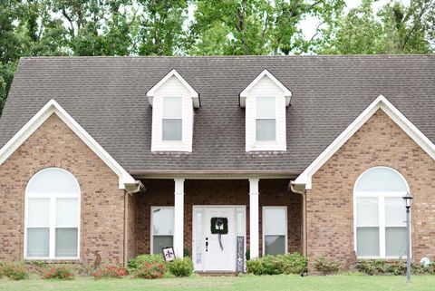 Photo of 1212 Westbrook, OXFORD, MS 38655 (MLS # 167378)