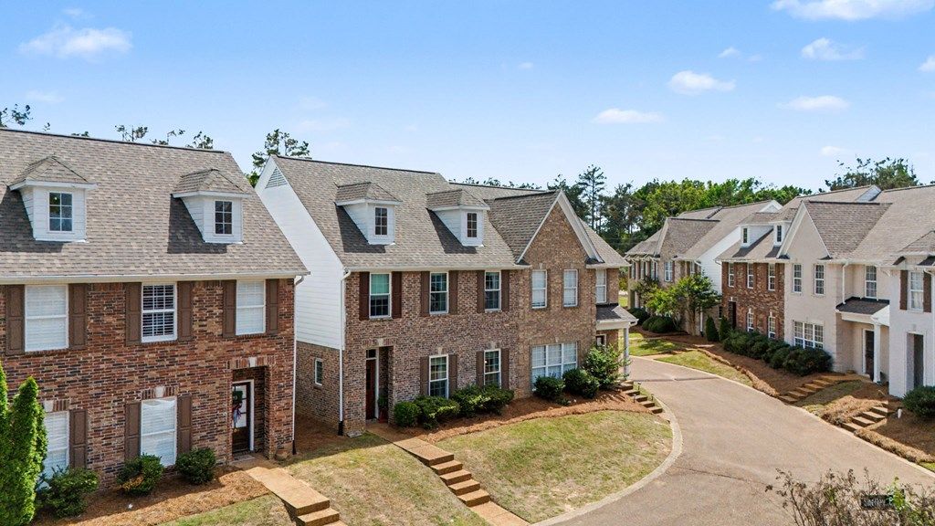 Photo of 202 Shelley Cove, OXFORD, MS 38655 (MLS # 167228)