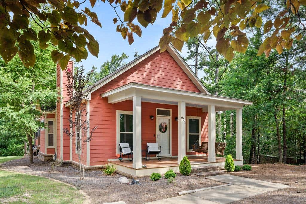 Photo of OXFORD, MS 38655 (MLS # 167965)