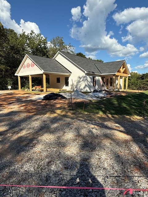 Photo of 28 West Long Street, ABBEVILLE, MS 38601 (MLS # 161407)