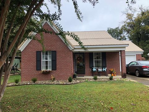 Photo of 109 Dabney Station, BATESVILLE, MS 38606 (MLS # 162001)