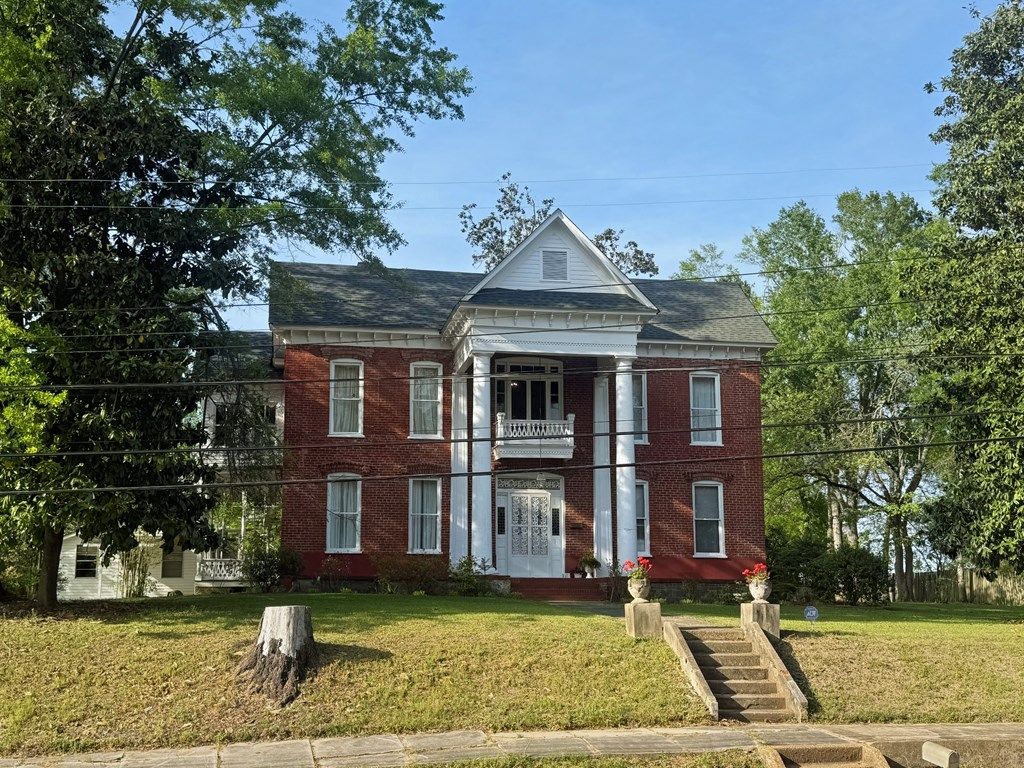 Photo of 311 Wood Street, WATER VALLEY, MS 38965 (MLS # 167100)