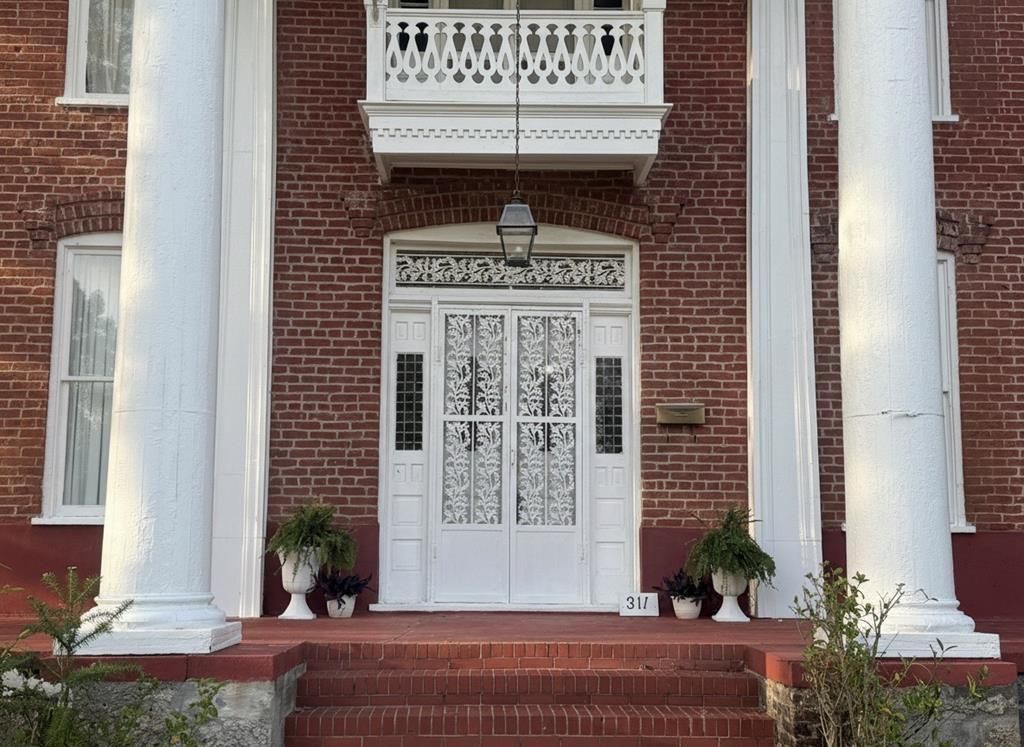 Photo of 311 Wood Street, WATER VALLEY, MS 38965 (MLS # 167100)