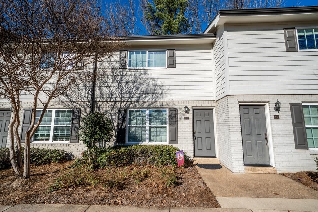 Photo of 1802 Jackson Avenue W #21 Ave, OXFORD, MS 38655 (MLS # 164402)