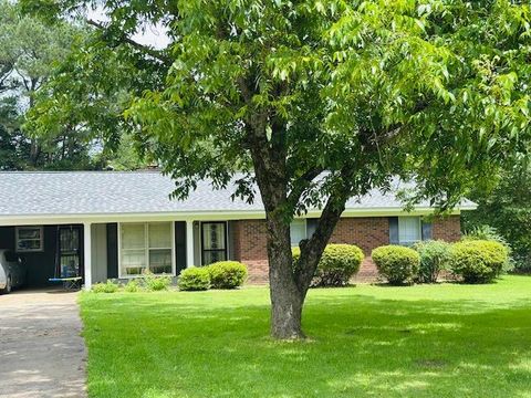Photo of 117 Hemlock Road, BATESVILLE, MS 38606 (MLS # 160966)