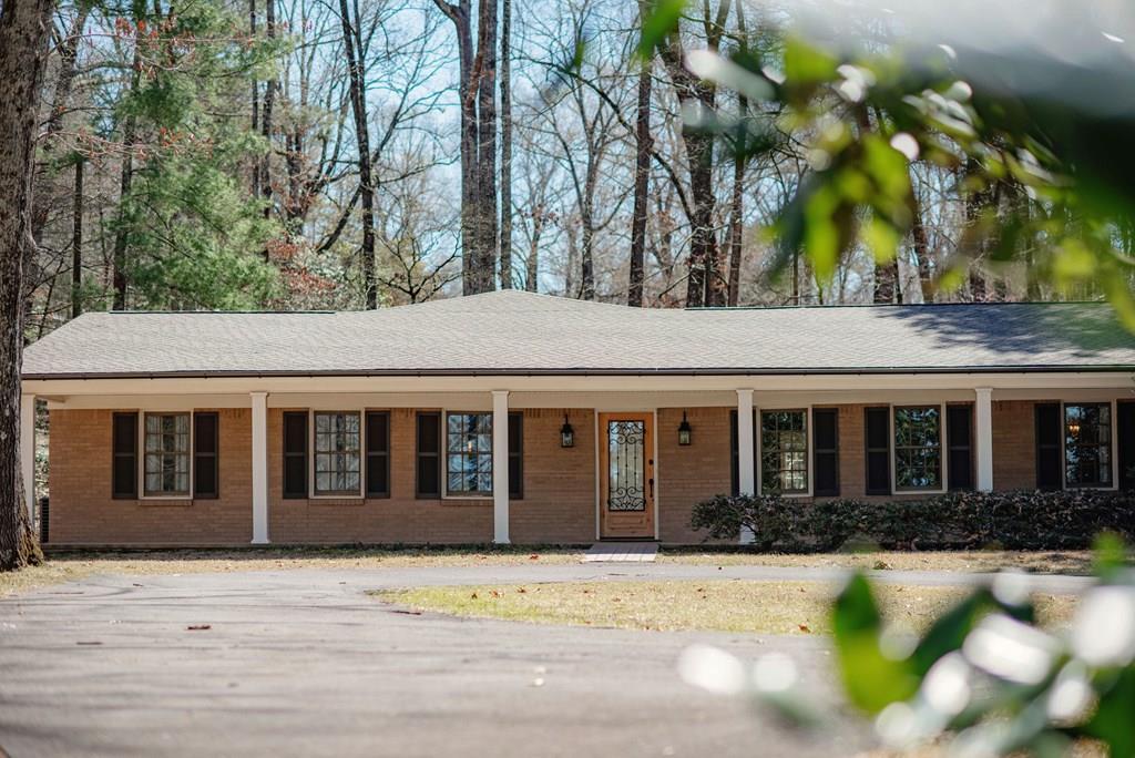 Photo of 204 Country Club Road, OXFORD, MS 38655 (MLS # 167837)
