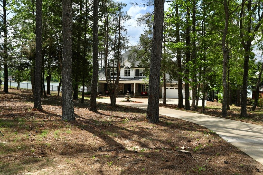 Photo of 705 Davis Point, OXFORD, MS 38655 (MLS # 167260)