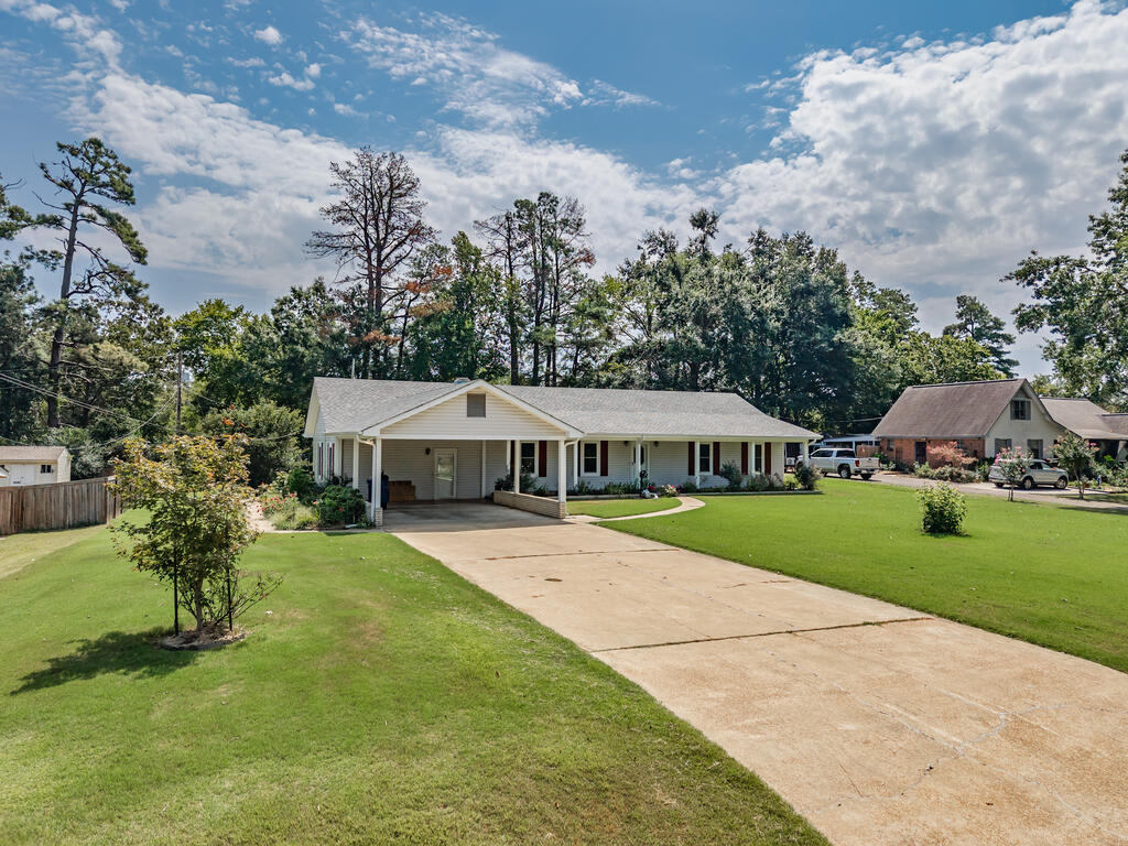 Photo of BATESVILLE, MS 38606 (MLS # 168242)